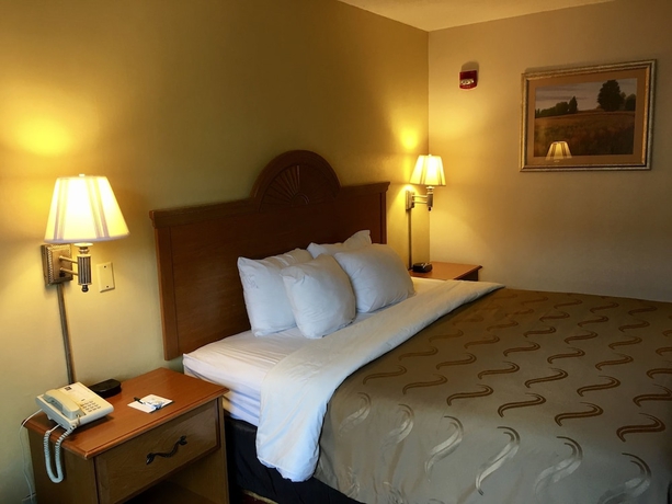 Imagen de la habitación del Hotel Quality Inn Dublin I-81. Foto 8