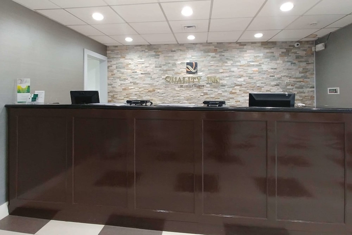Imagen de los interiores del Hotel Quality Inn Dublin I-81. Foto 15