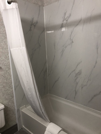 Imagen de la habitación del Hotel Quality Inn Dublin I-81. Foto 13