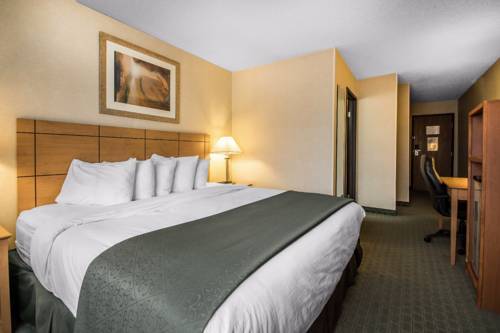 Imagen de la habitación del Hotel Quality Inn Dubuque On Hwy 20. Foto 13