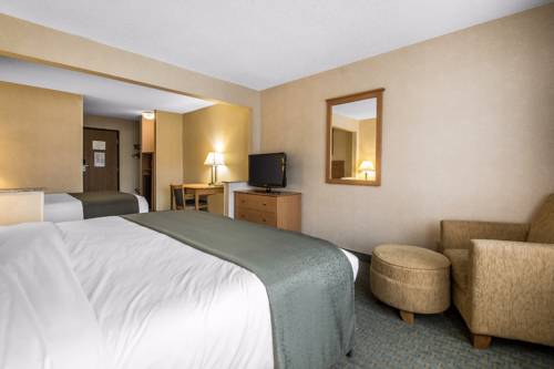 Imagen de la habitación del Hotel Quality Inn Dubuque On Hwy 20. Foto 15
