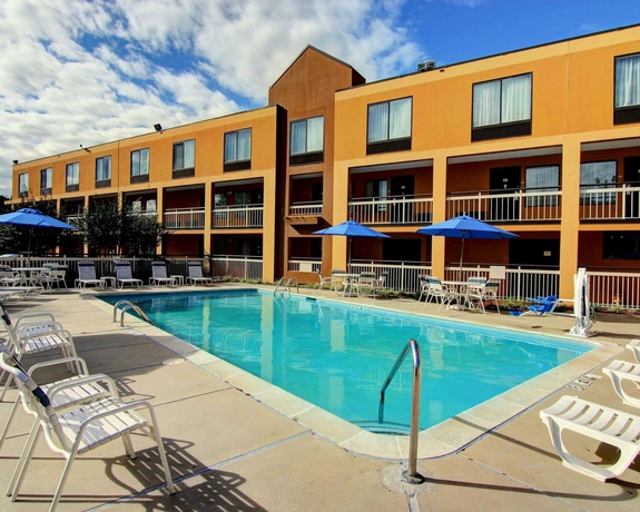 Imagen de la piscina del Hotel Quality Inn Duluth - Atlanta Northeast. Foto 11