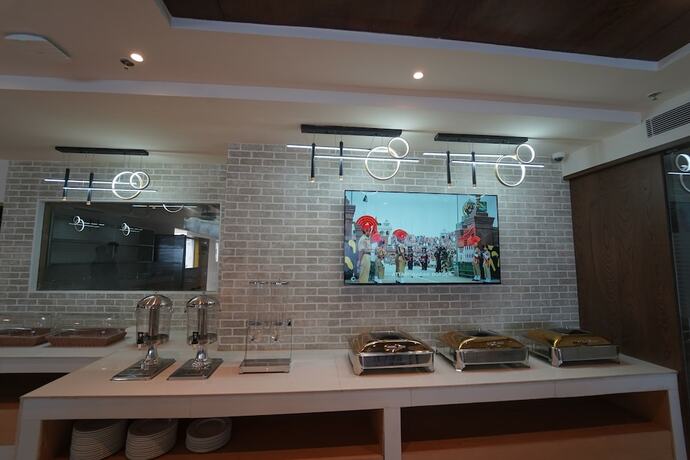 Imagen del bar/restaurante del Hotel Quality Inn Elite Amritsar. Foto 4