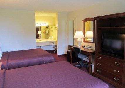 Imagen de la habitación del Hotel Quality Inn Ennis. Foto 5