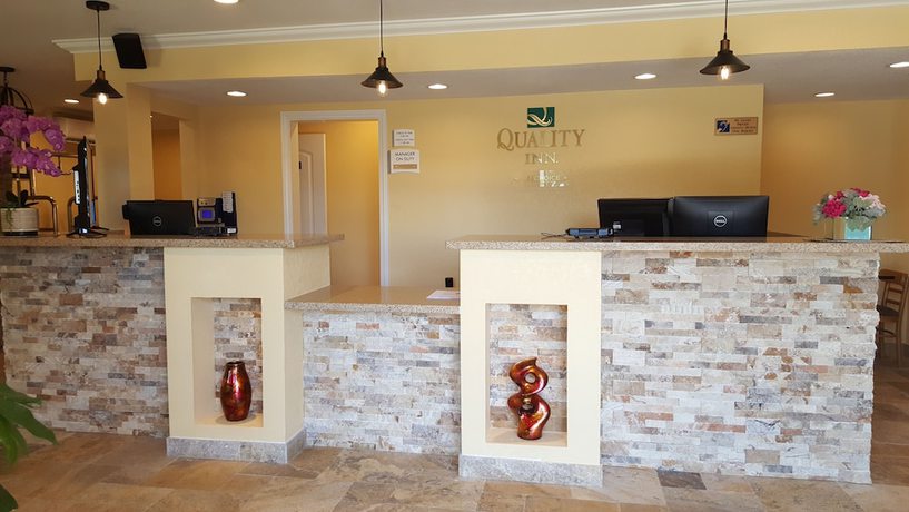Imagen de los interiores del Hotel Quality Inn Escondido Downtown. Foto 17