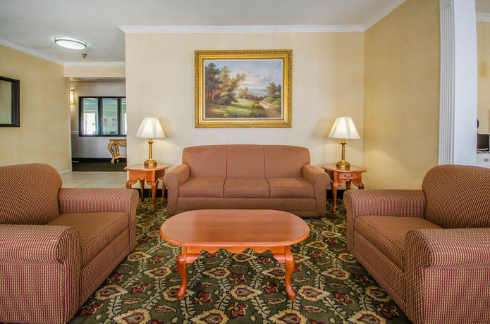 Imagen de los interiores del Hotel Quality Inn Evansville. Foto 15