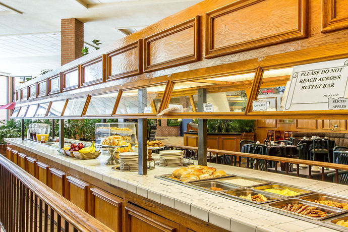 Imagen del bar/restaurante del Hotel Quality Inn Exit 4. Foto 4