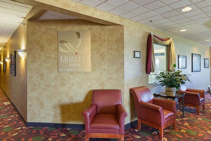 Imagen de los interiores del Hotel Quality Inn, Fairmont. Foto 18