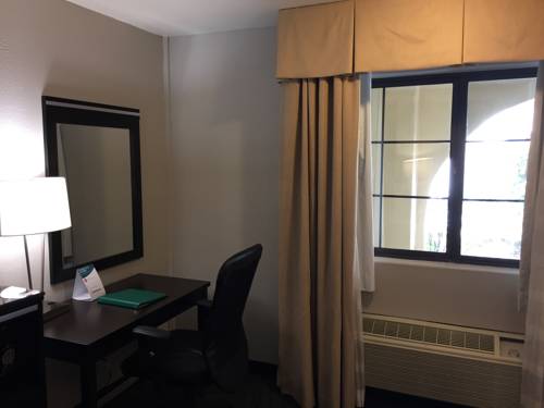 Imagen de la habitación del Hotel Quality Inn Fallbrook. Foto 9