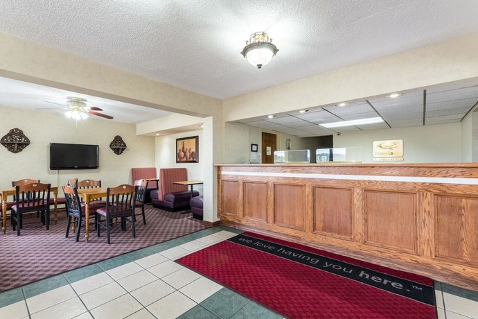 Imagen de los interiores del Hotel Quality Inn, Fayetteville. Foto 18