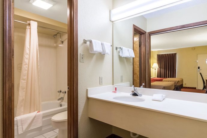 Imagen de la habitación del Hotel Quality Inn, Fayetteville. Foto 12