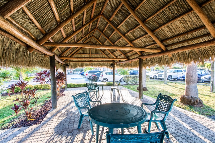 Imagen de los exteriores del Hotel Quality Inn Florida City - Gateway to the Keys. Foto 11