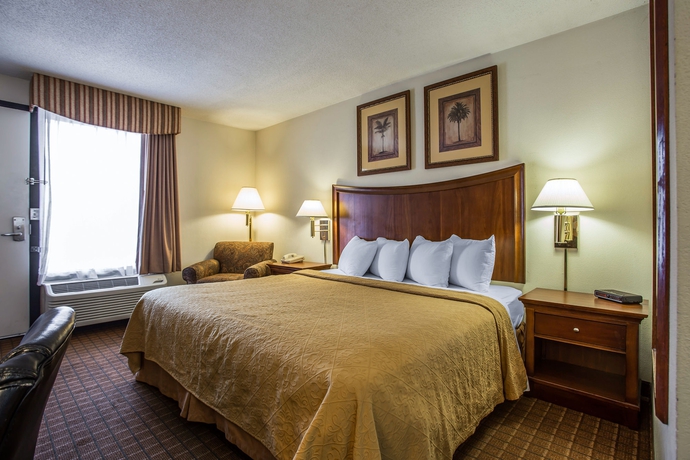 Imagen de la habitación del Hotel Quality Inn Fort Jackson. Foto 8