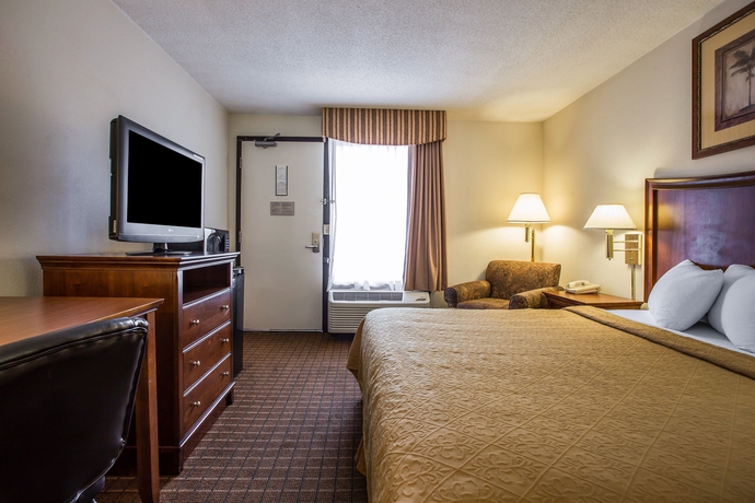 Imagen de la habitación del Hotel Quality Inn Fort Jackson. Foto 9