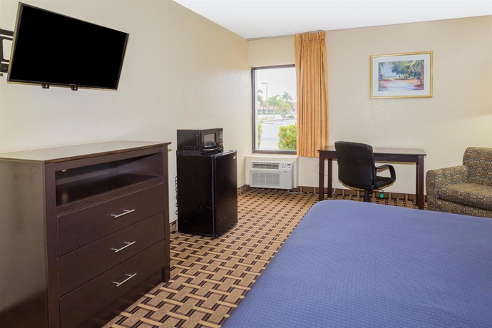 Imagen de la habitación del Hotel Quality Inn Fort Myers Cape Coral. Foto 5