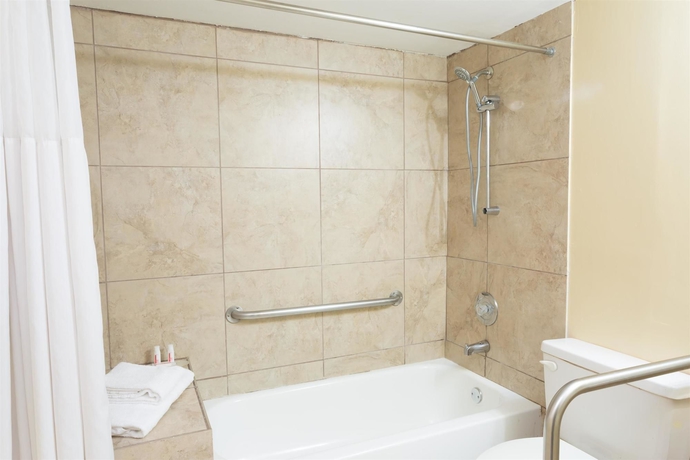 Imagen de la habitación del Hotel Quality Inn Fort Myers Cape Coral. Foto 6