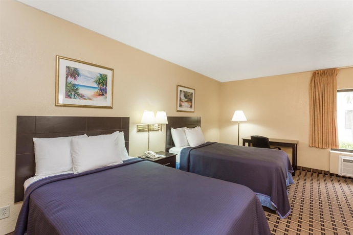 Imagen de la habitación del Hotel Quality Inn Fort Myers Cape Coral. Foto 11