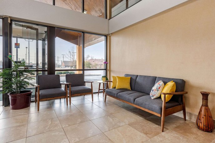 Imagen de los interiores del Hotel Quality Inn Fort Wayne. Foto 20