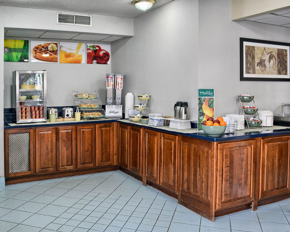 Imagen de los interiores del Hotel Quality Inn Fredericksburg, Central Park Area. Foto 13
