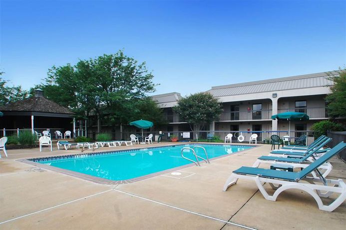 Imagen del bar/restaurante del Hotel Quality Inn Fredericksburg, Central Park Area. Foto 7