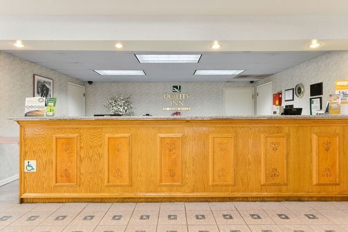 Imagen de los interiores del Hotel Quality Inn Fresno Near University. Foto 13