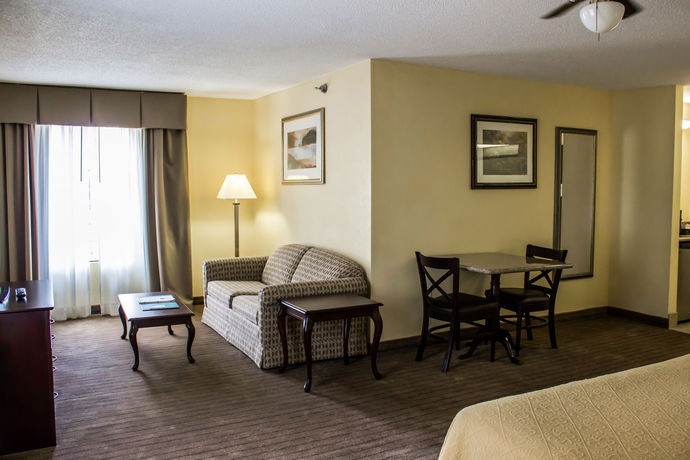 Imagen de los interiores del Hotel Quality Inn Fuquay Varina East. Foto 10