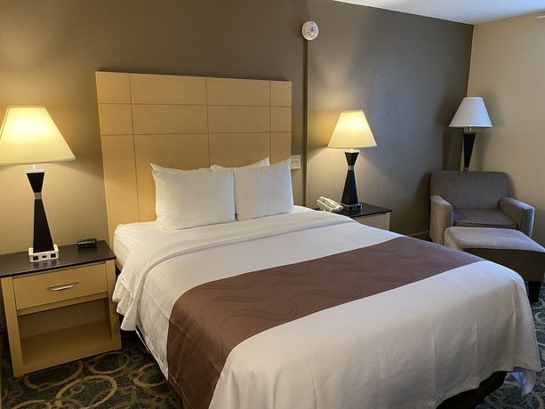 Imagen de la habitación del Hotel Quality Inn Geneseo. Foto 11