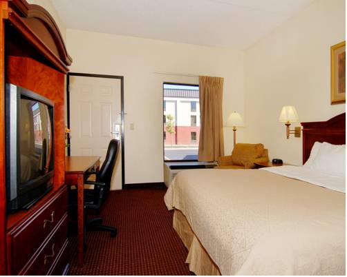 Imagen de la habitación del Hotel Quality Inn Goodlettsville. Foto 7