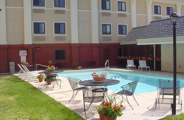 Imagen de la piscina del Hotel Quality Inn Grand Junction Near University. Foto 15