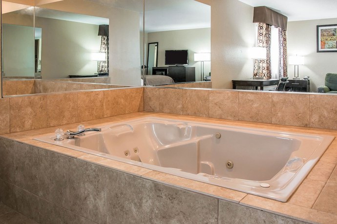 Imagen de la habitación del Hotel Quality Inn Grand Rapids South-Byron Center. Foto 5