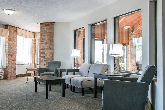 Imagen de los interiores del Hotel Quality Inn Grand Rapids South-Byron Center. Foto 19