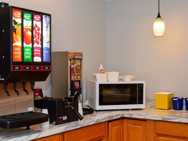 Imagen del bar/restaurante del Hotel Quality Inn Great Barrington. Foto 4