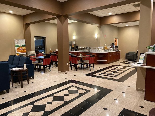 Imagen de los interiores del Hotel Quality Inn Hackettstown - Long Valley. Foto 17