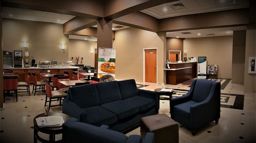 Imagen del bar/restaurante del Hotel Quality Inn Hackettstown - Long Valley. Foto 5