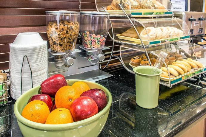 Imagen del bar/restaurante del Hotel Quality Inn Hackettstown - Long Valley. Foto 6