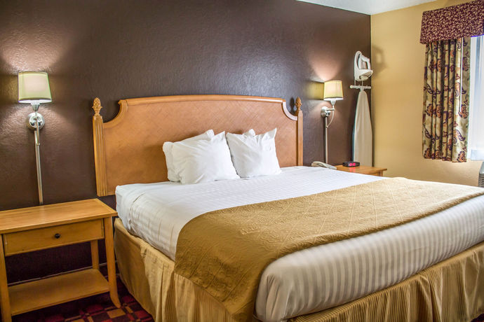 Imagen del bar/restaurante del Hotel Quality Inn Hall Of Fame. Foto 5
