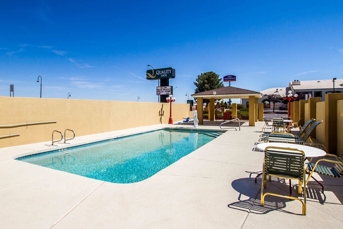Imagen de la piscina del Hotel Quality Inn Holbrook. Foto 16
