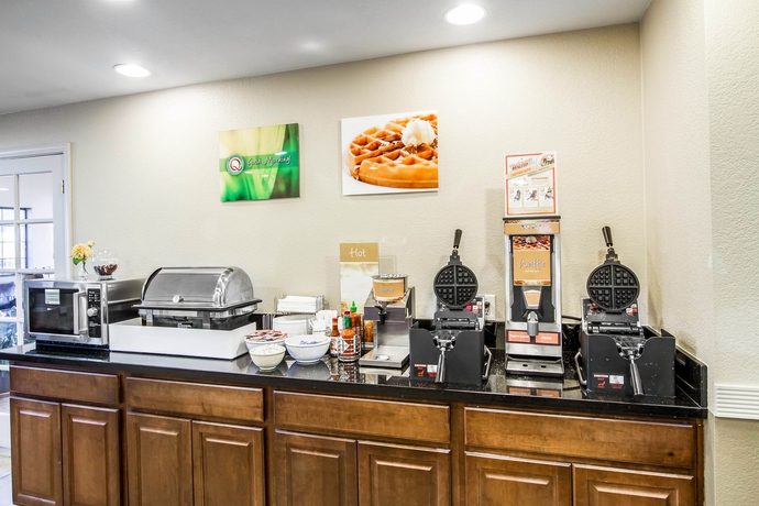 Imagen del bar/restaurante del Hotel Quality Inn Holbrook. Foto 8