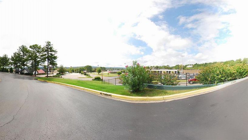 Imagen de los exteriores del Hotel Quality Inn Homewood Birmingham I-65. Foto 4