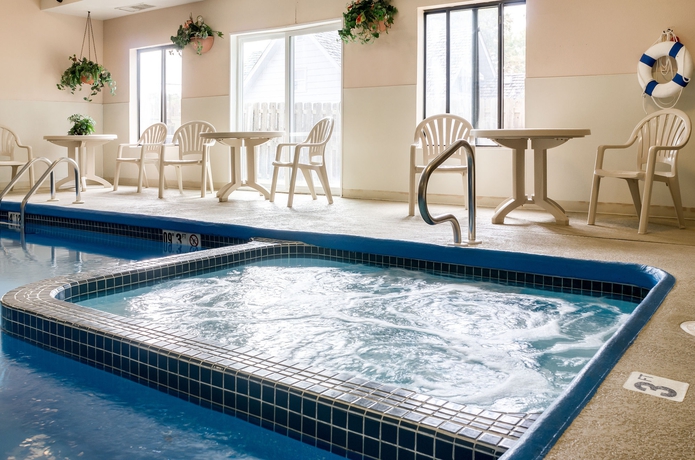 Imagen de la piscina del Hotel Quality Inn I-70 Near Kansas Speedway. Foto 14