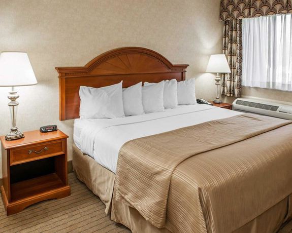 Imagen de la habitación del Hotel Quality Inn Indy Castleton. Foto 11