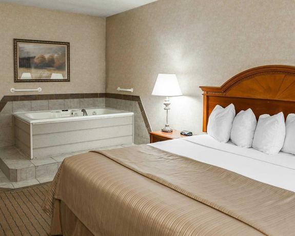 Imagen de la habitación del Hotel Quality Inn Indy Castleton. Foto 15