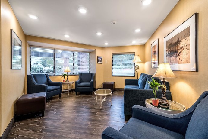 Imagen de los interiores del Hotel Quality Inn Ithaca - University Area. Foto 20