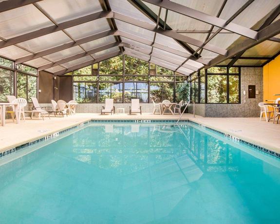 Imagen de la piscina del Hotel Quality Inn, Jefferson. Foto 17