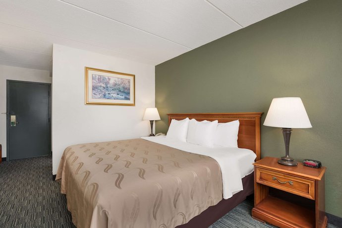 Imagen de la habitación del Hotel Quality Inn Joliet. Foto 7