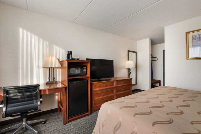 Imagen de la habitación del Hotel Quality Inn Joliet. Foto 8
