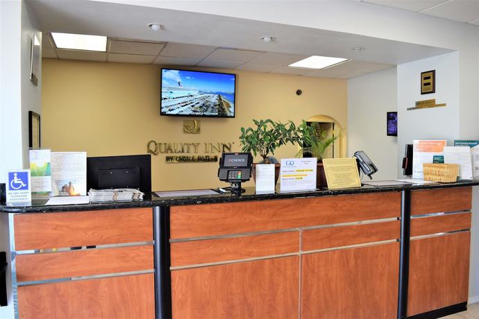 Imagen de los interiores del Hotel Quality Inn Kennedy Space Center. Foto 17