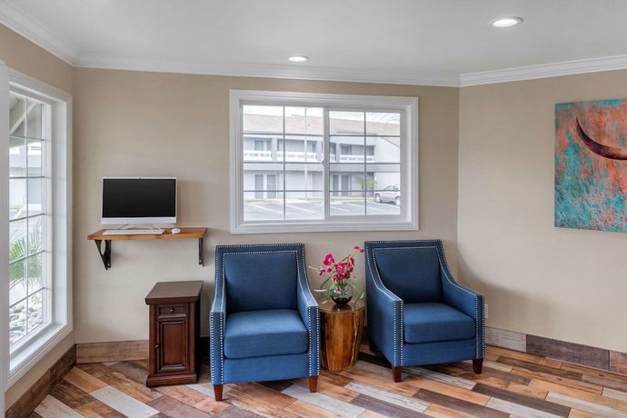 Imagen de los interiores del Hotel Quality Inn Kettleman City near Hwy 41. Foto 14