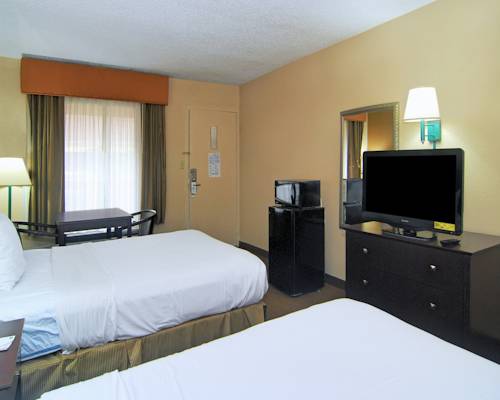 Imagen de la habitación del Hotel Quality Inn Kingsland. Foto 9