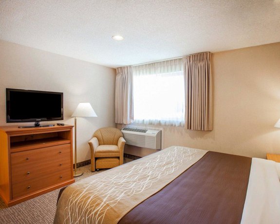 Imagen de la habitación del Hotel Quality Inn Kirkland. Foto 6